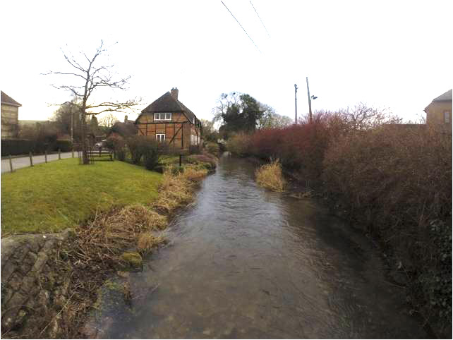 CL The Lambourn river in East Garston. 97